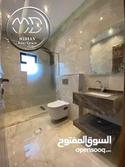  6 شقه للبيع الشميساني مساحات  250م مع تراسات و حدائق تشطيبات فاخرة بسعر مميز