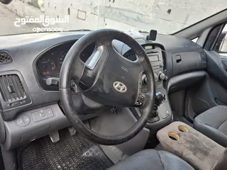  8 هونداي. H1  2012
