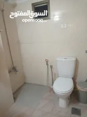  5 شقه مفروشه للايجار الشهري ،تصلح لعائله ،قريبه على الخدمات،مشمسه،خط سرفيس،قرب مستشفى الاتحاد ،ساحه