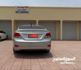  4 Hyundai accent