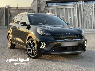  3 كيا نيرو 2020 EX Touring فل اضافات داخليه لون كمل مميزة  وارد كوري