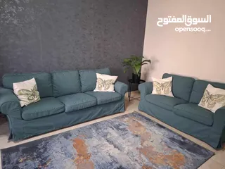  1 كنب ايكيا ثلاثيه وثنائيه وكفر لون احمر تغيير