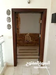  6 شقة مميزة للبيع في موقع مميز في الدوار السابع طابق ثالث 131م بتشطيبات راقيه / ref 9546