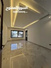  1 شقة للبيع في ضاحية النخيل بتشطيبات مميزه