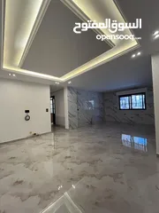  3 شقة للبيع في ضاحية النخيل بتشطيبات مميزه