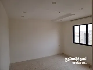  7 شقه طابق ثالث للبيع من المالك مباشره