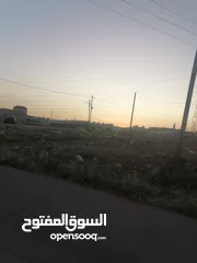  6 عده قطع قرب شارع المطار اليادوده