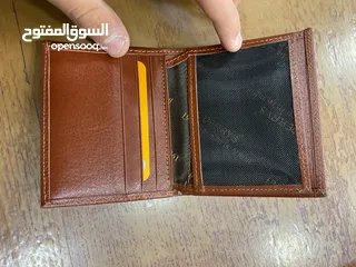  3 موظفة رجاليه فاحمه تليق بالرجال وجلد طبيعي