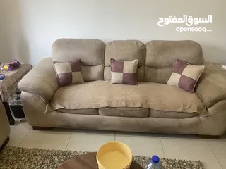  2 كنب واثاث للبيع