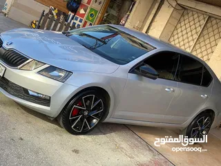  1 اسكودا اكتافيا