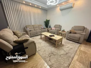  9 طقم كنب 7 مقاعد ركلاينر أمريكي