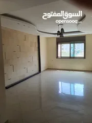  6 شقه للايجار