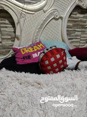  4 تخت حفر لون لؤلؤي مع فرشتة مجوزة تفصيل زنبركية شبة جديدة لون أسود جودة عالية طبية استعمال قليل