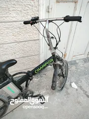  2 بسكليت كهربا للبيع 36 ڤولت واذا شحنتها مية  بتصل 42 فولت 12 امبير بسعر 700 مش ماشي فيها كثير