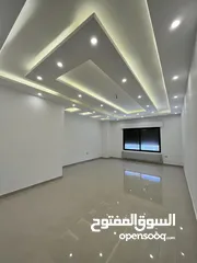  2 شقة طابق ثاني للبيع في تلاع العلي مقابل الجامعة الاردنية 215م