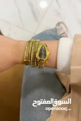  2 ساعة الحية المميزة