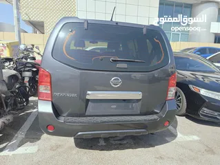  2 Nissan Pathfinder GCC 2014 V6