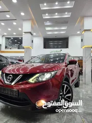  17 Nissan Qashqai 2015 مميز جداً وكامل الإضافات