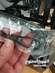  19 كمبيوتر جبار مع شاشتين وماوس وكيبورد وسماعه وكنترولر (الجهاز معظم القطع جديدة وكراتينها معها )