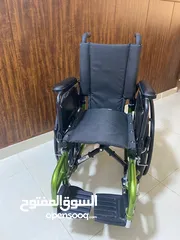  2 كرسي متحرك للأطفال