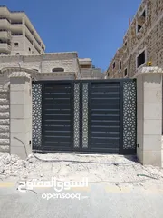  12 تفصيل ابواب وحراسات ودرزينات وكل شي يخص عالم الحديد