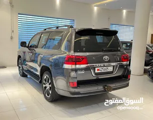  3 TOYOTA LAND CRUISER GXR V8 GRAND TURING 2021 MODEL FOR SALE