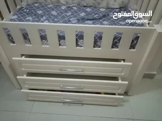  1 سرير أطفال استخدام بسيط