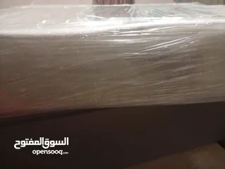  2 فرشة مجوز بحالة ممتازة