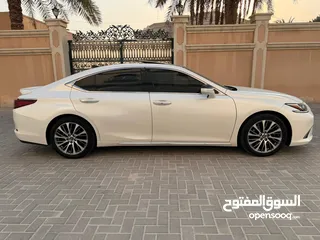  11 Lexus Es350 F sport 2021