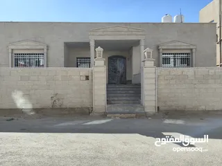  3 بيت للبيع مشطب جديد