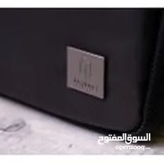  5 شنطة يد مميزه من براند (Wiwu) ضد الماء بكفالة الوكيل الحصري وتوصيل مجاني داخل عمان