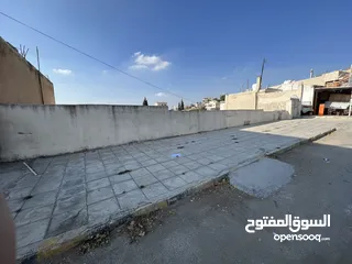  11 ارض تجاري للبيع بناعور حي الشهيد 1370 متر