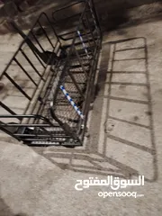  4 حاملة سيارات مستعمل بحالة الوكالة