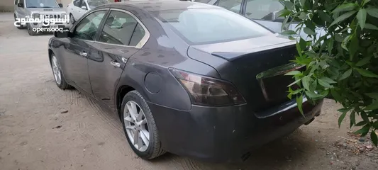  5 Nissan maxima 2012