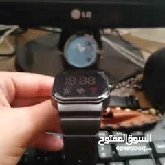  5 ساعتين بنوع كوارتز 2 بدينارين ونصف فقط عرض خاص لمدة محدودة