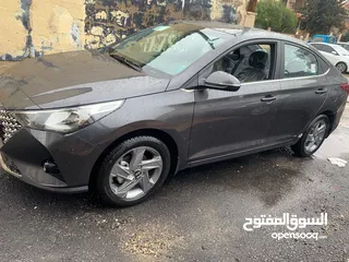  5 استأجر هونداي اكسنت موديل 2023 فل كامل اضافات بأسعار تناسب الجميع فقط من شركة الجنوب