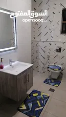  8 شقه طابقيه 180متر