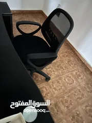  8 اثاث مكتب فاخر استعمال بسيط جدا - شبه جديد بسبب السفر