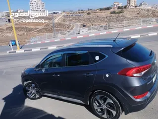  6 جيب هونداي توسان للبيع 2017 بنزين