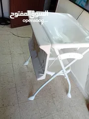  2 ستناد بانيو حمام وغيار بيبي ماركة ايطالية استعمل بسيط