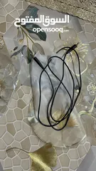  3 سماعه ويرلس كاتم للضوضاء  شبه جديده cowin