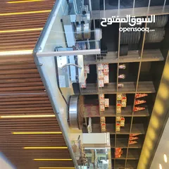  7 محل حلويات وايس كريم  للبيع