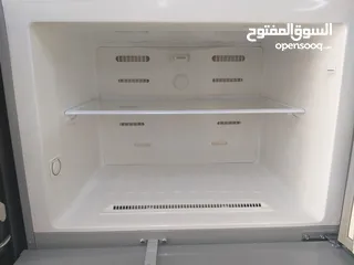  2 ثلاجة نوع سينترون حجم 500لتر لون سلفر بحاله ممتازه جدا