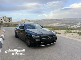  7 Mercedes benz E200 بحالة الوكالة AMG