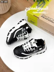  10 موديل  Nike T الجديد الحصري  طبي  كوالتي  36-41 التواصل خاص التوصيل لكافة المناطق الضفة