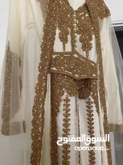 2 قفطان مغربي مع حزام مرصع ذهبي