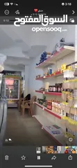  3 محل للبيع مع معداته مدفوع ايجار لشهر 7