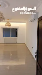  28 عرض حصرررري ـ ضاحيه النخيل ـ شقه فارغه للايجار لم تسكن بعد التجديد سوبر ديلوكس  190 متر +