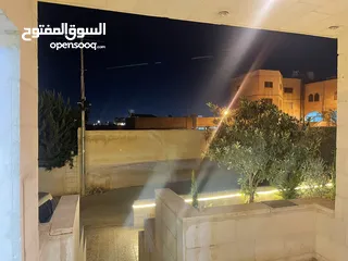  2 شقه بمدخل مستقل فاخره ومميزه  طابق ارضي مجمع عمان جديد