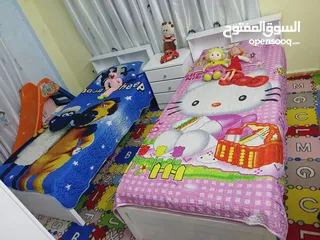  3 غرفه نوم تفصيل خشب لاتيه تختين وخزانه وكمدينه ومراي تعليق